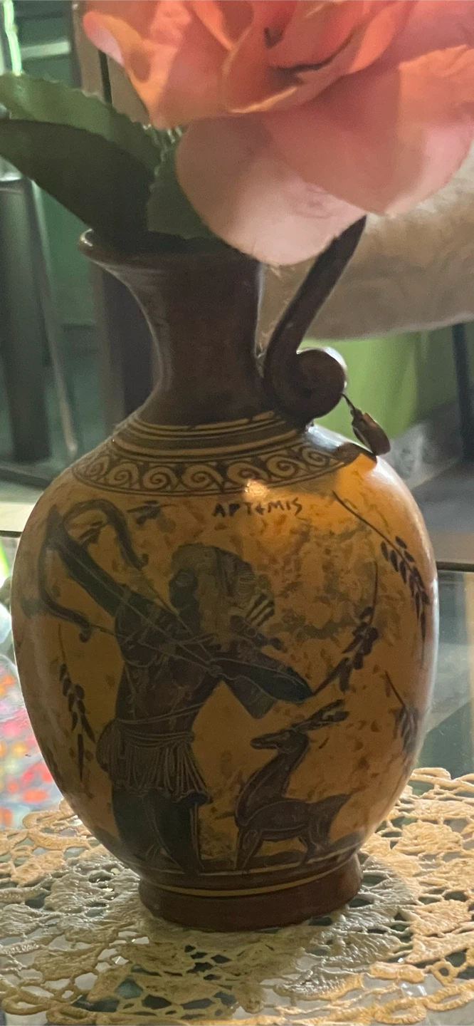 Hand-painted Greek Artemis vase replica - photo 4
