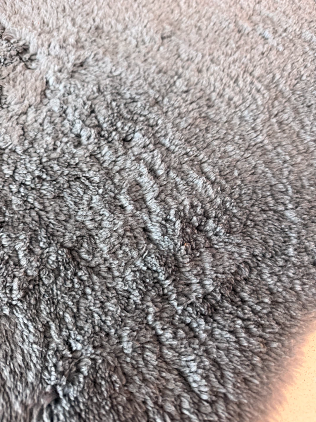 Faux Sheepskin Accent Rug - photo 2