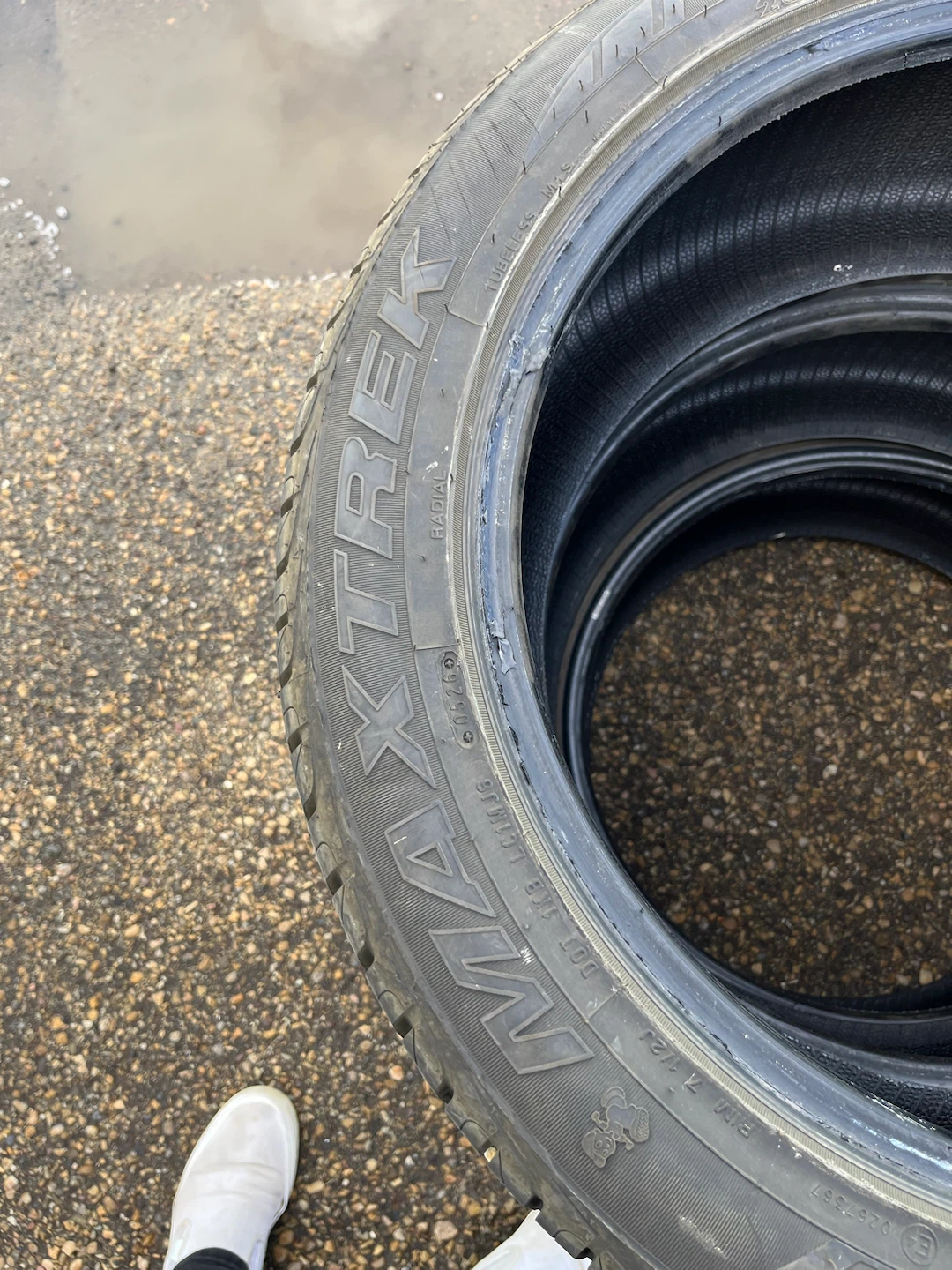 3 tire Maxtrek Fortis T5  235/50R19 - photo 3