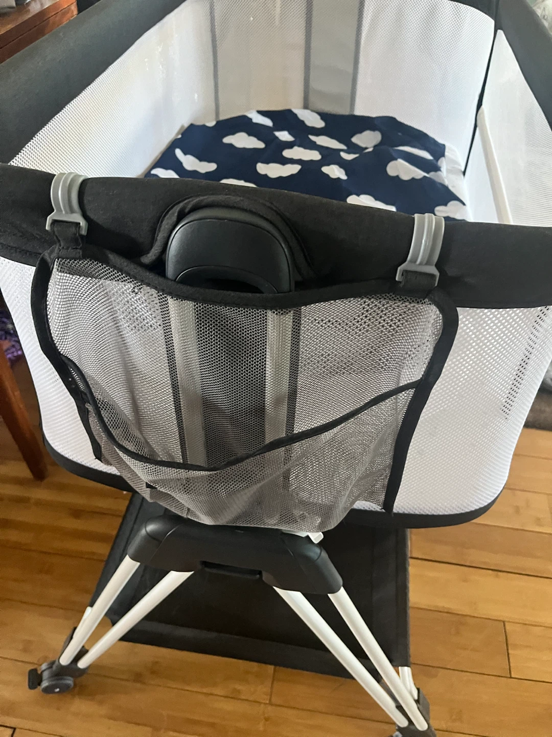 Baby Bassinet with Storage Tray - photo 4