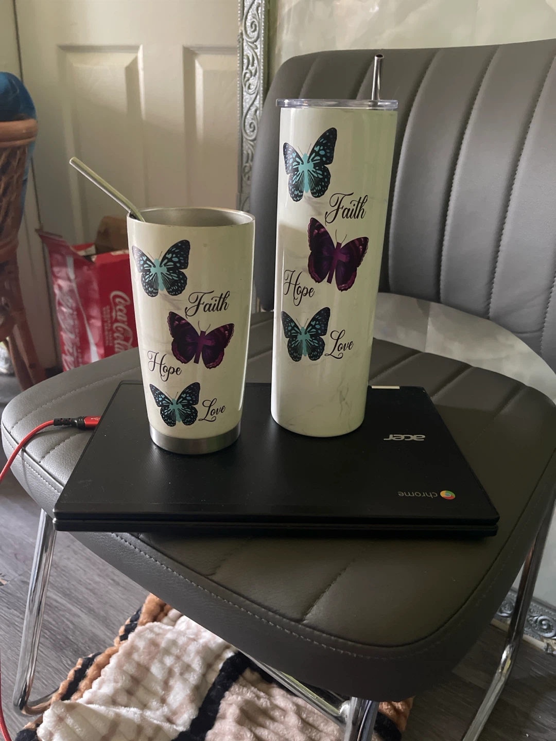 One. Butterfly Tumblers  the tall one new - photo 3