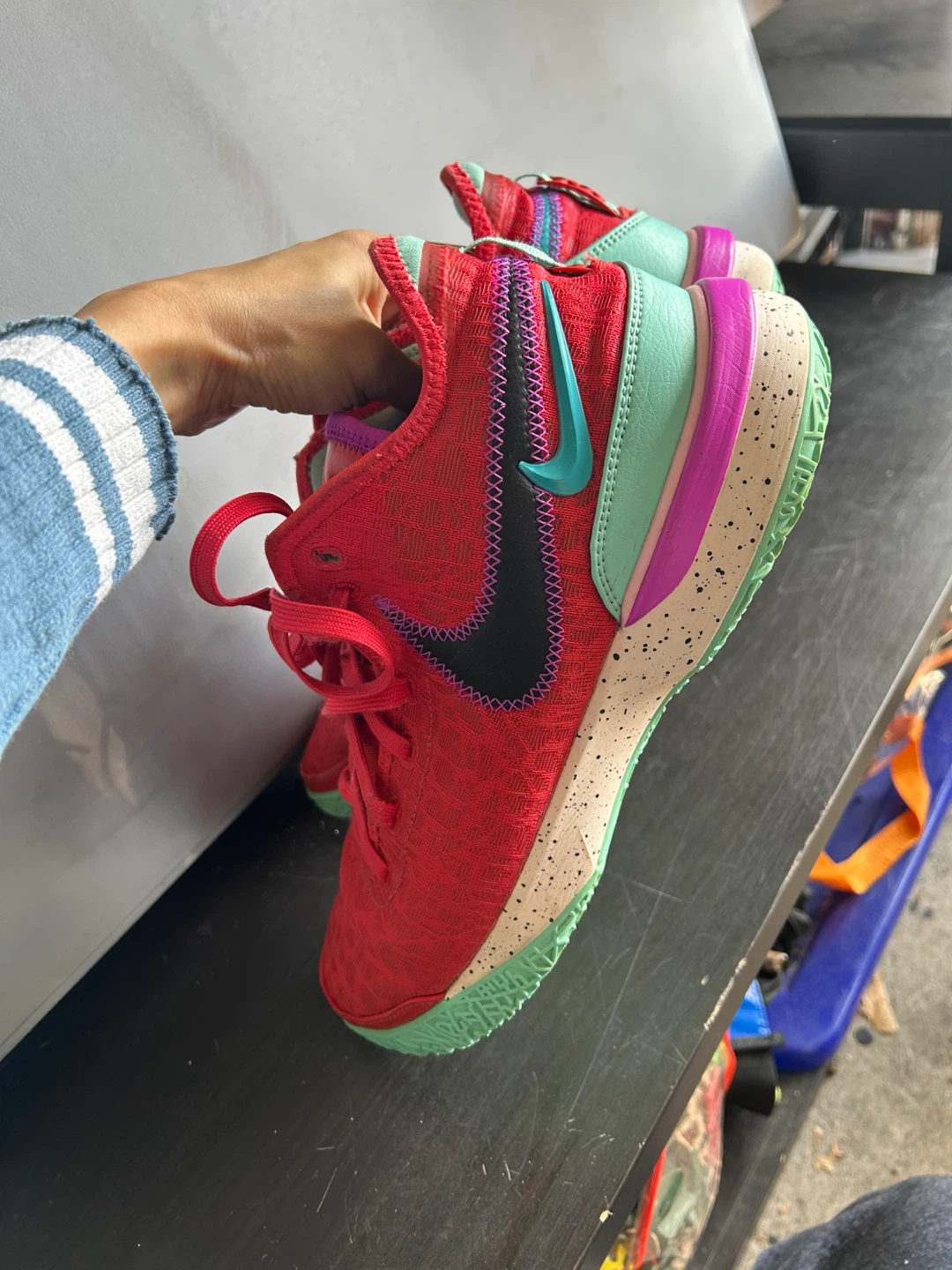 US 9.5 Nike LeBron 20 Basketball Shoes