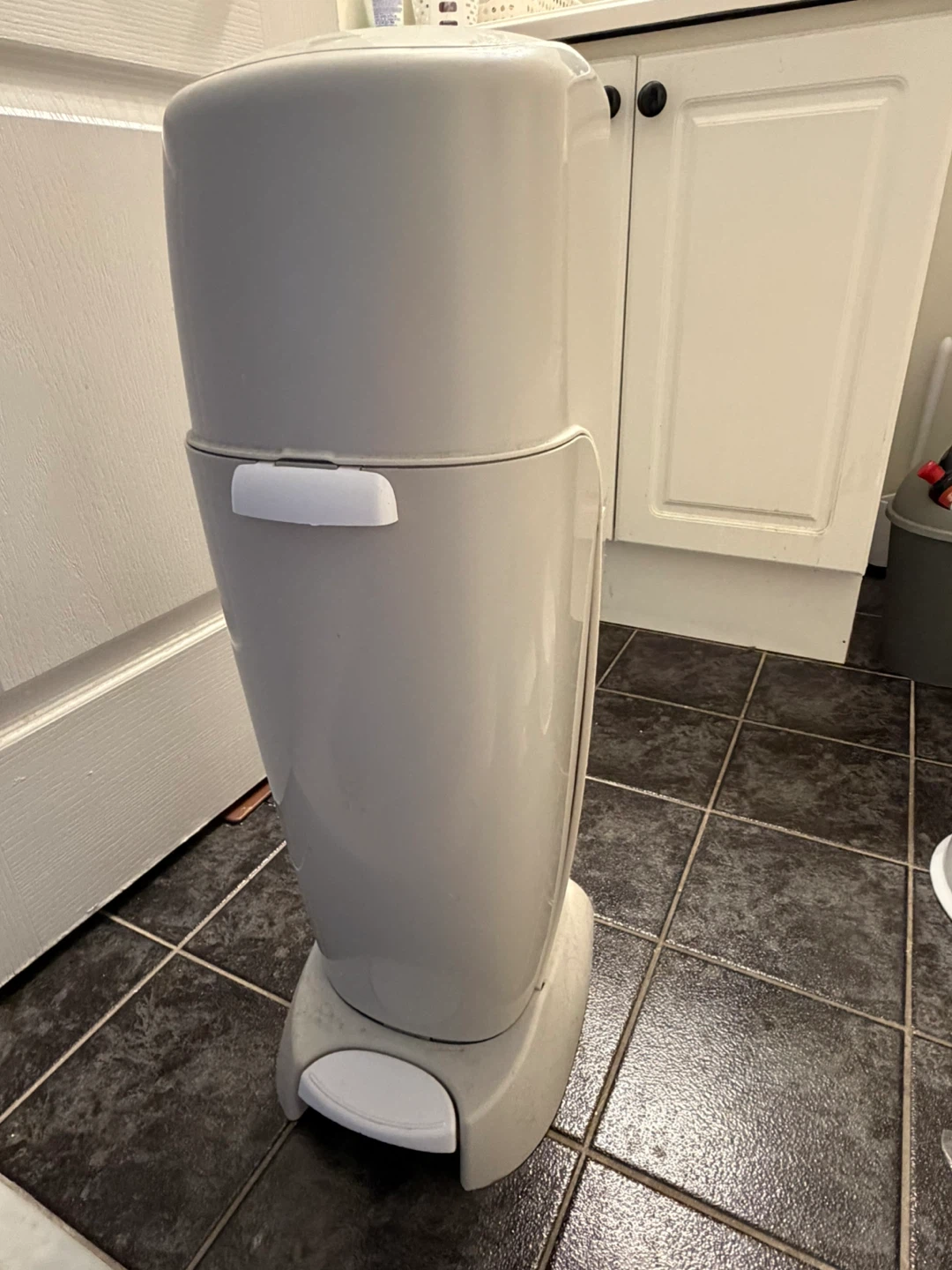 Diaper dispenser and 3-Pack Refill Cartridges