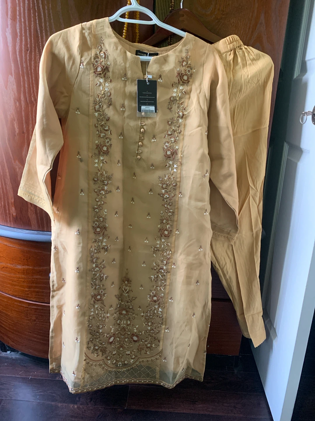 New  Pakistani 2 piece suit organza small size