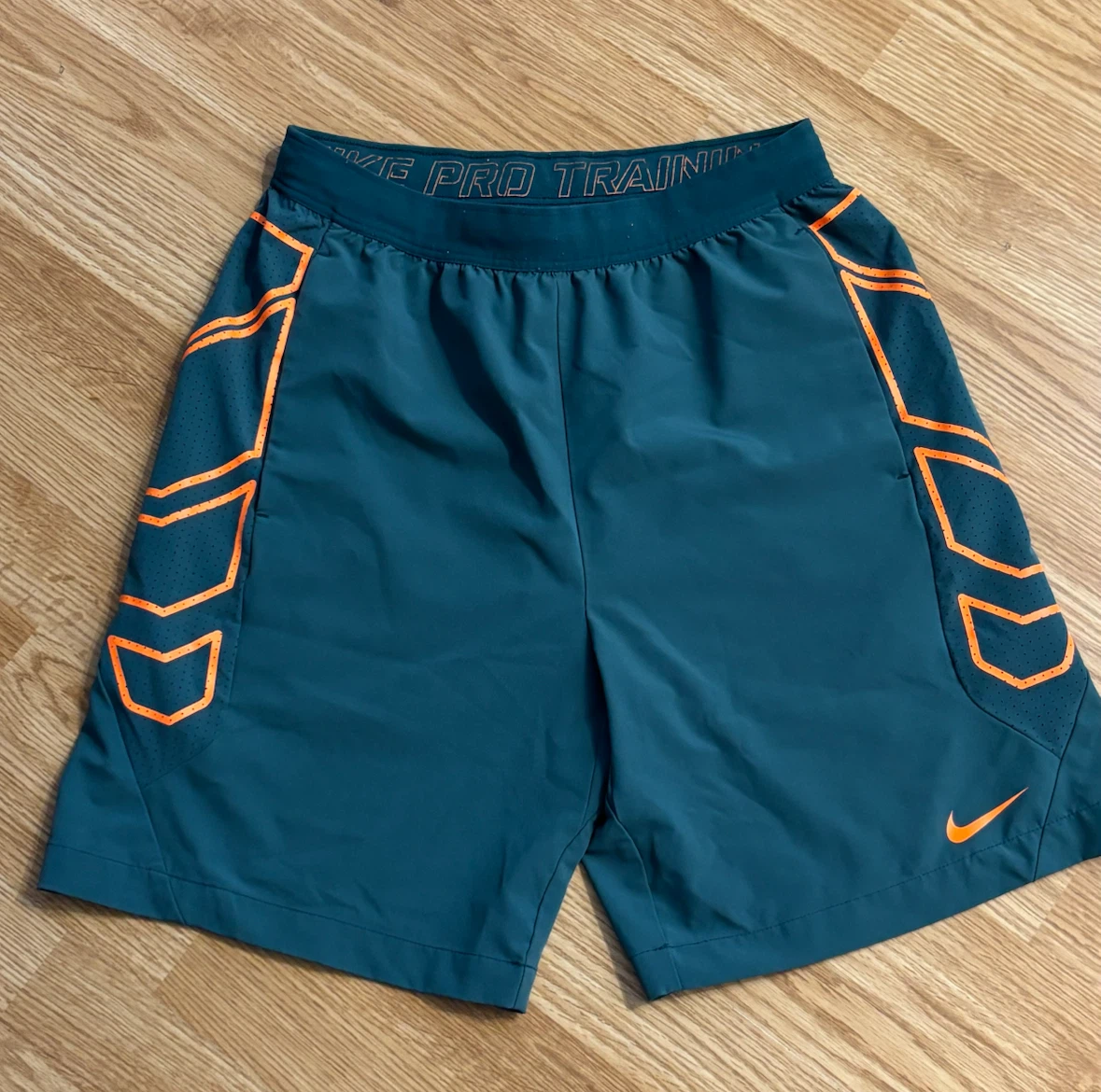 🏈Nike Pro Training Shorts
