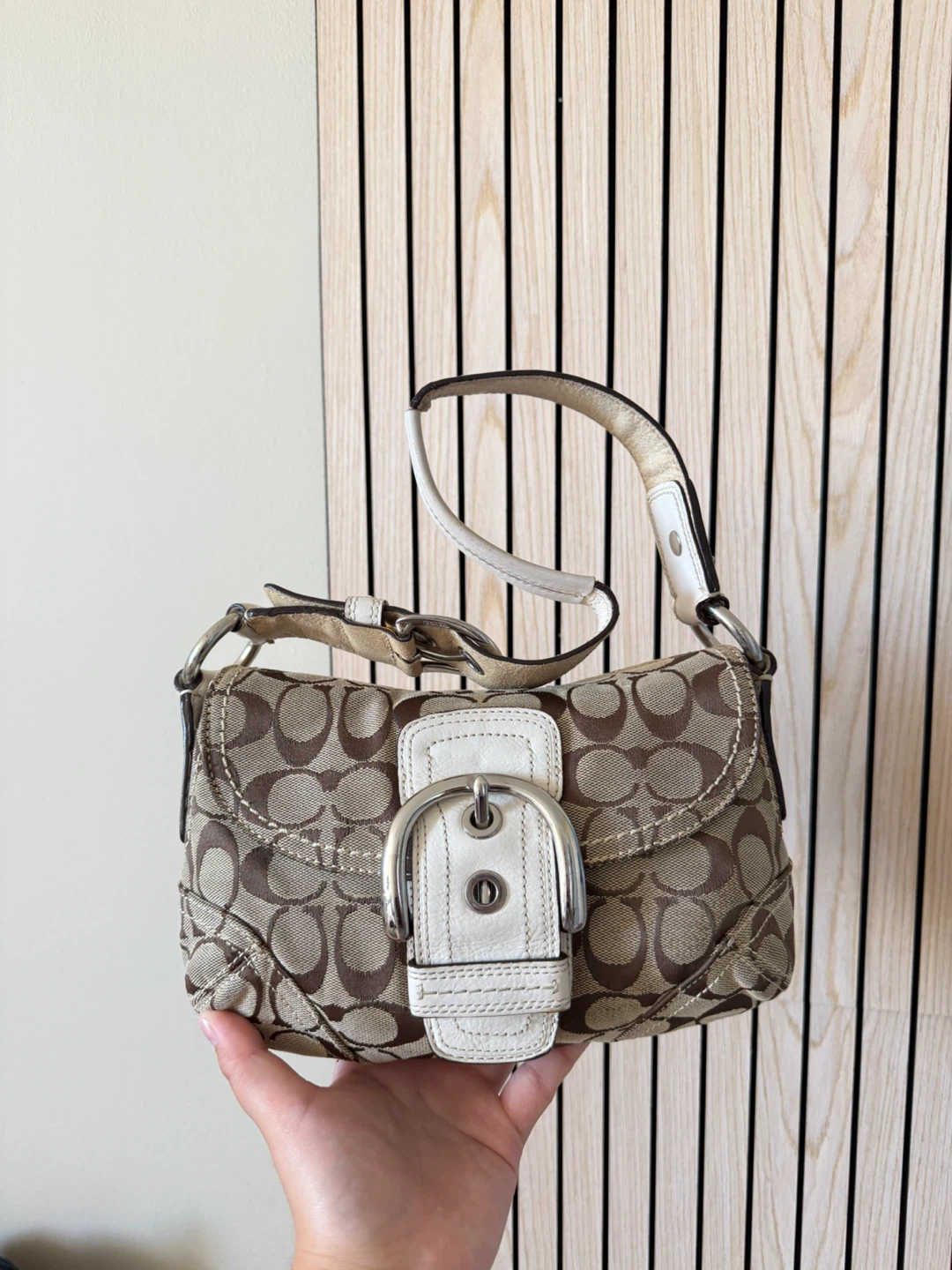 Vintage Coach Soho white