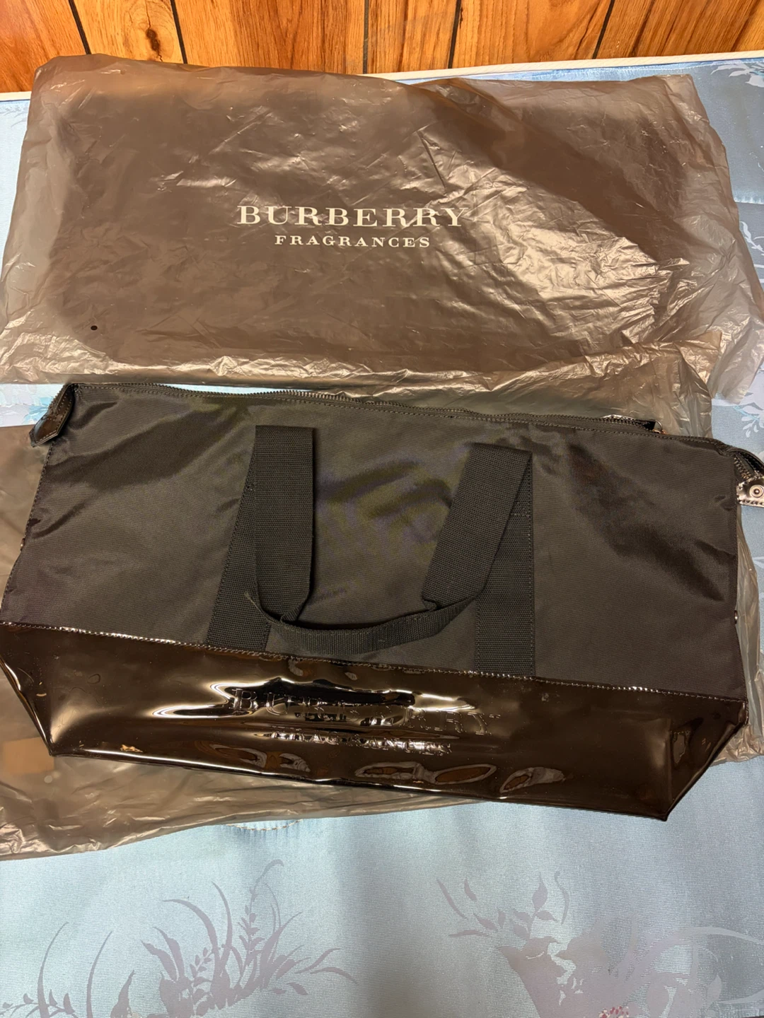 Burberry Fragrances Tote Bag - never used