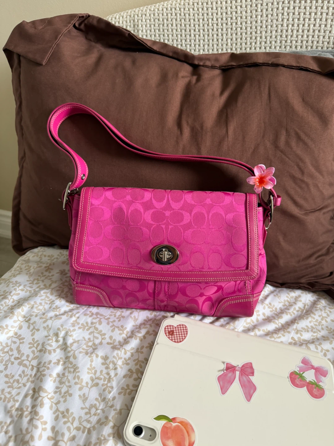 Vintage Coach Hampton Pink