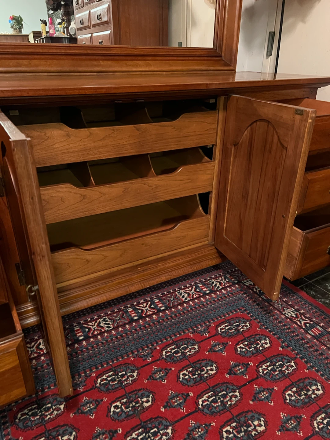 Vintage Top Quality 9-Drawer Wide Dresser - Delivery Available - photo 3