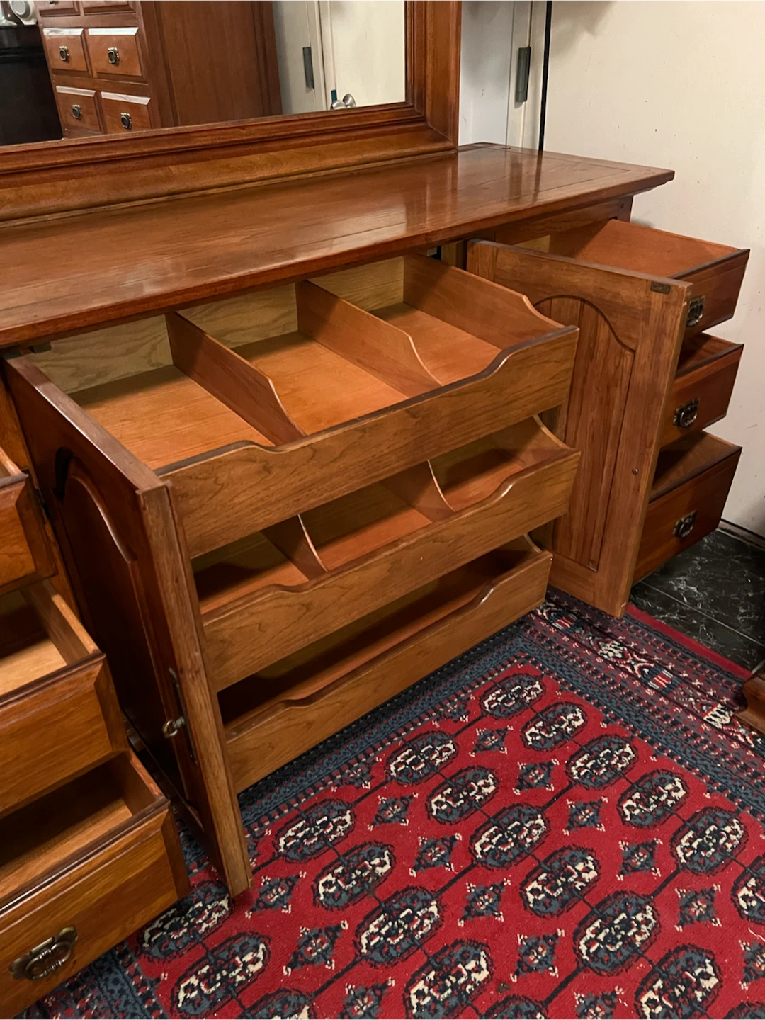 Vintage Top Quality 9-Drawer Wide Dresser - Delivery Available - photo 4