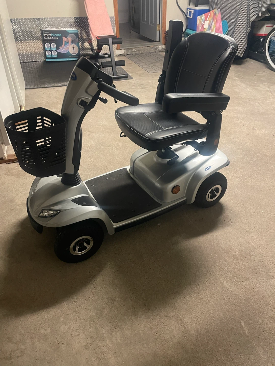 Invacare Leo Mobility Scooter - photo 2