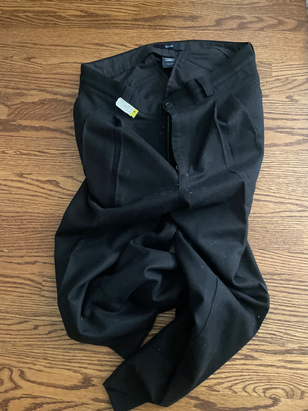 🏈 Gap Black Dress Pants