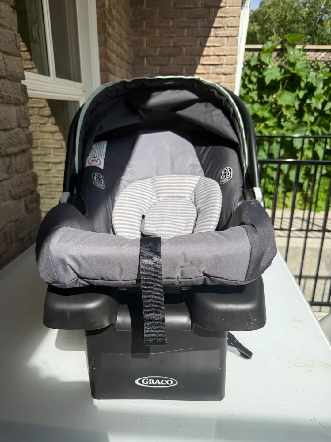 Graco SnugRide Click Connect Infant Car Seat