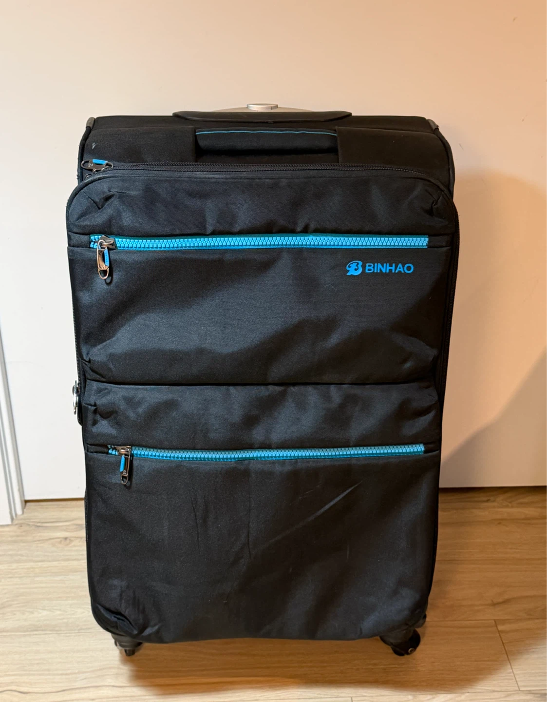 Binhao Black Rolling Luggage