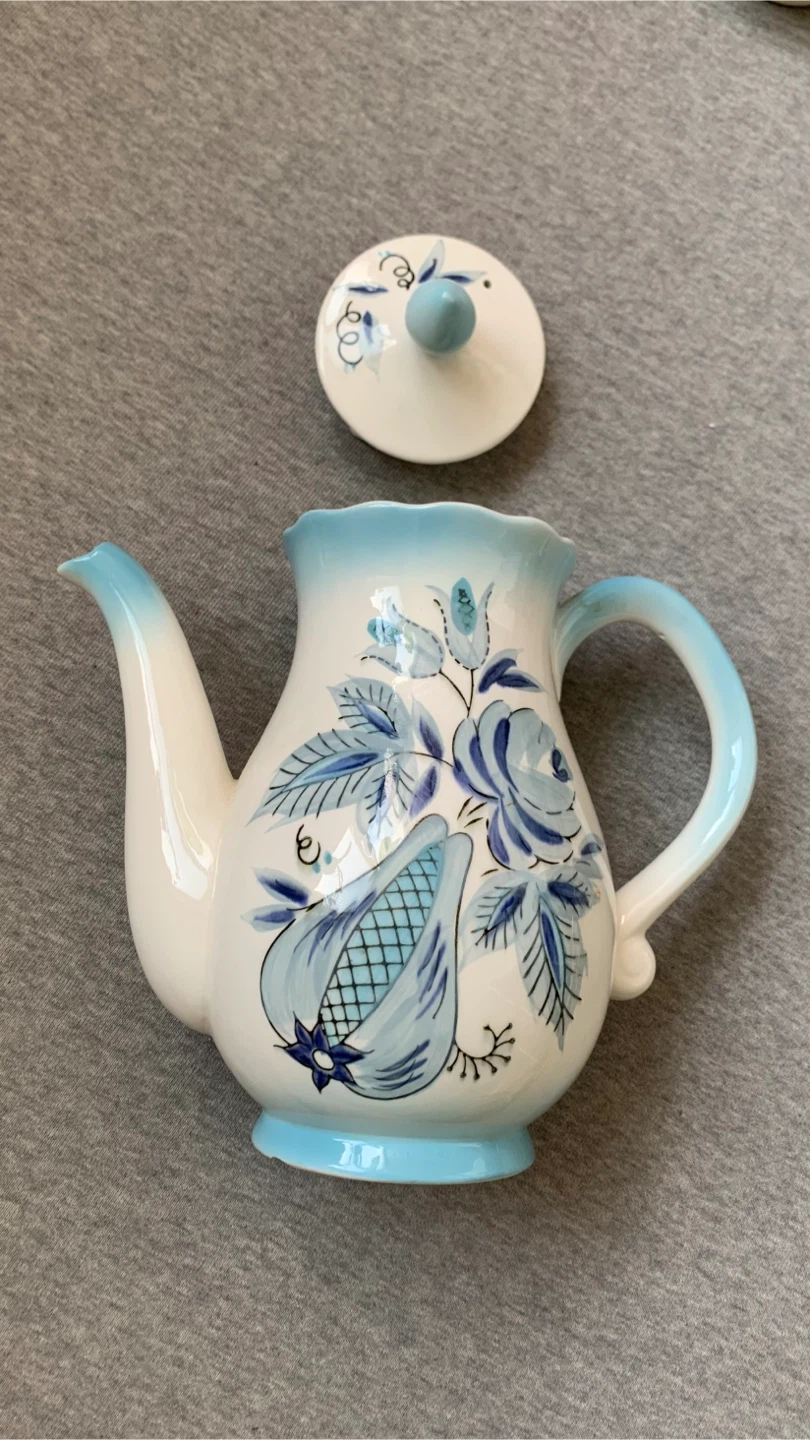 Painted Blue Floral Teapot 🏈