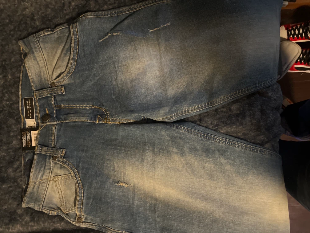 Rock & Republic Slim Straight Jeans - photo 2