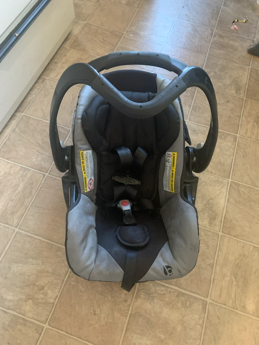 Baby Trend Infant Car Seat 🏈