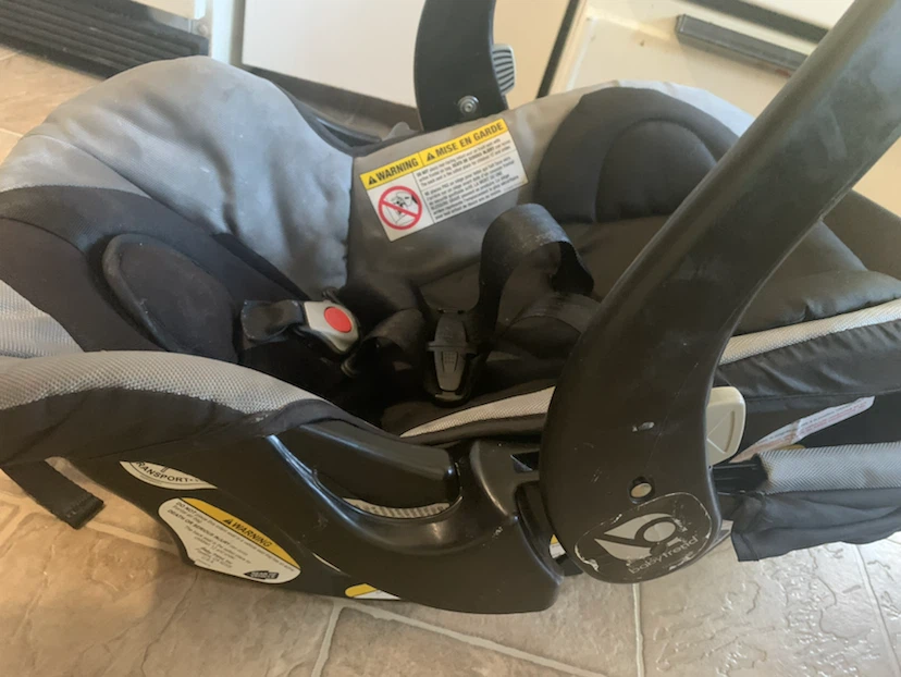 Baby Trend Infant Car Seat 🏈 - photo 2