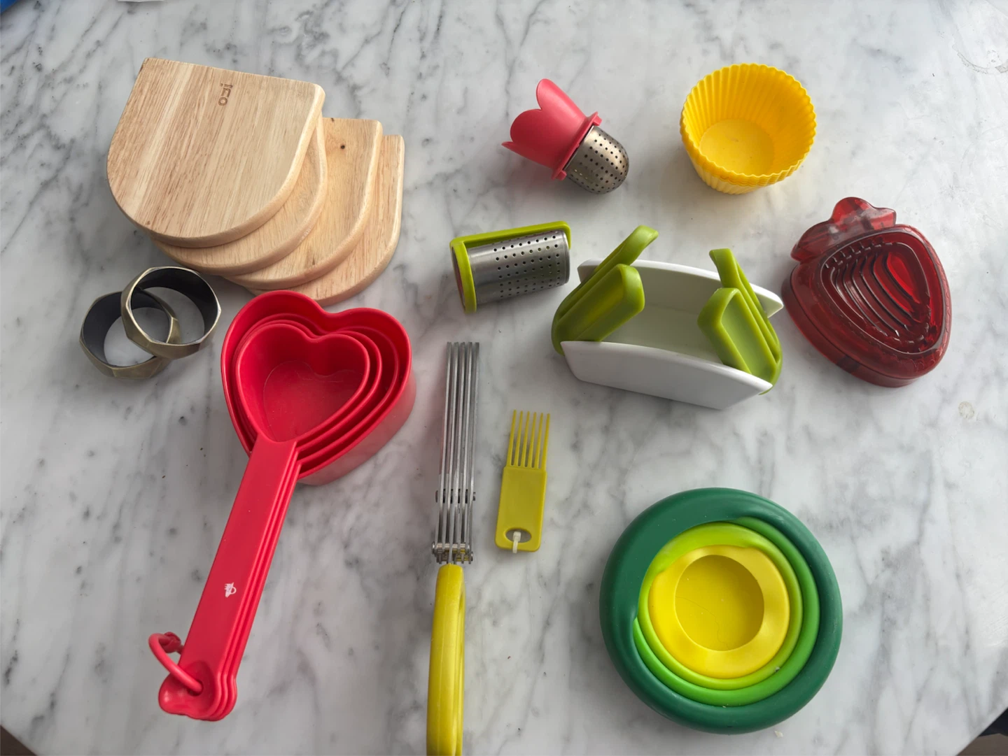 Assorted Kitchen Gadgets