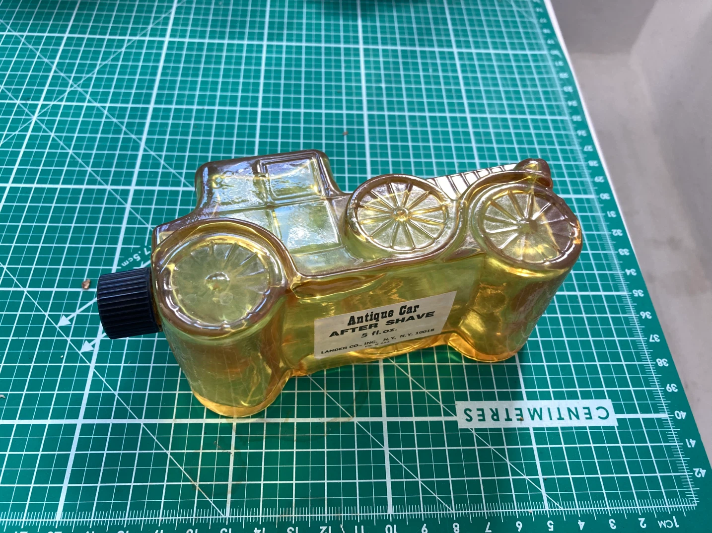 Vintage Antique Car After Shave Bottle - photo 2