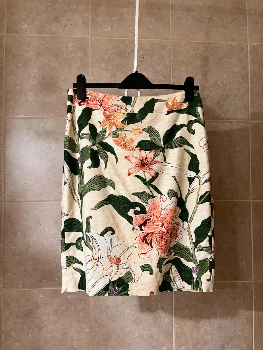Floral Print Skirt 🏈