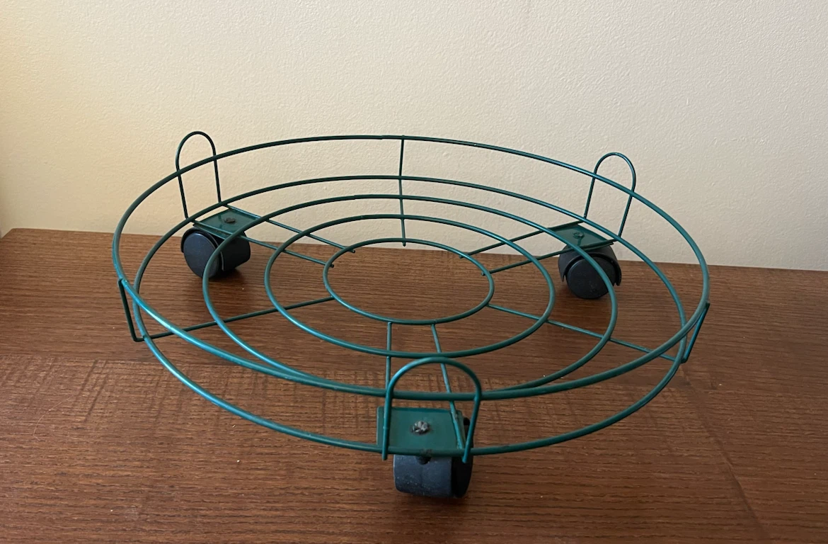 🏈 16 in. Green Metal Basic Plant Caddy - photo 3