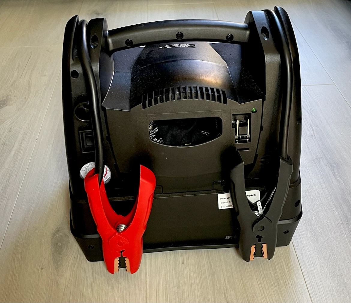 Schumacher XPF2260 6-in-1 Jump Starter + Air Compressor 🏈 - photo 2