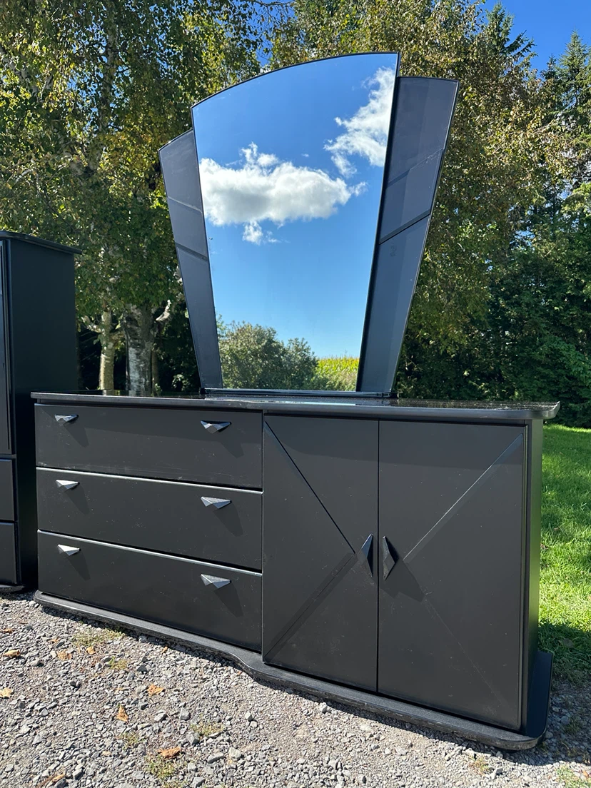 Beautiful Vintage Black Bedroom Set (CAN DELIVER) - photo 3