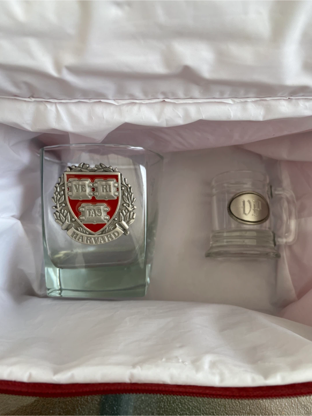 Harvard University Glass Set and Cooler Bag - photo 2