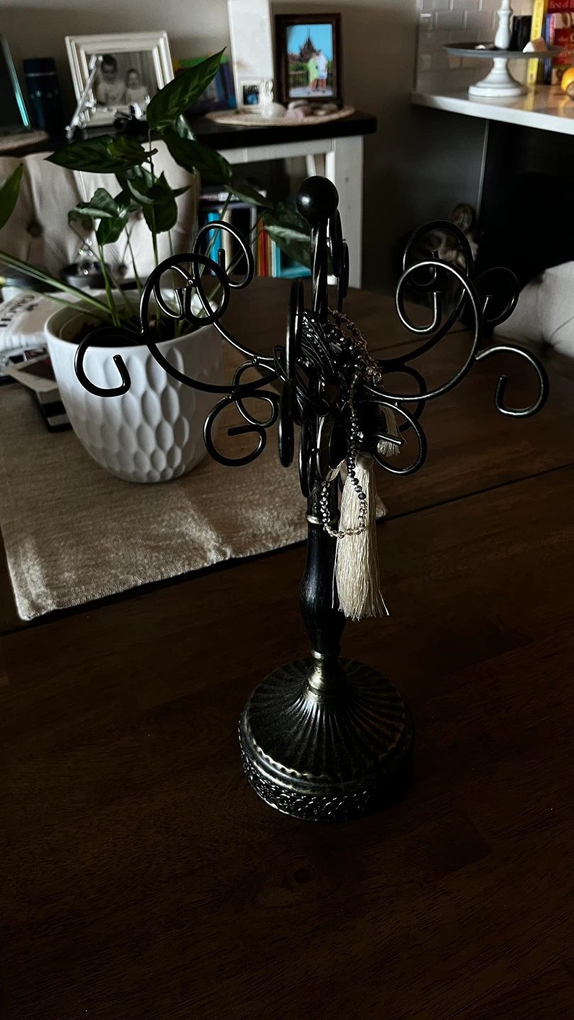 Jewelry holder stand