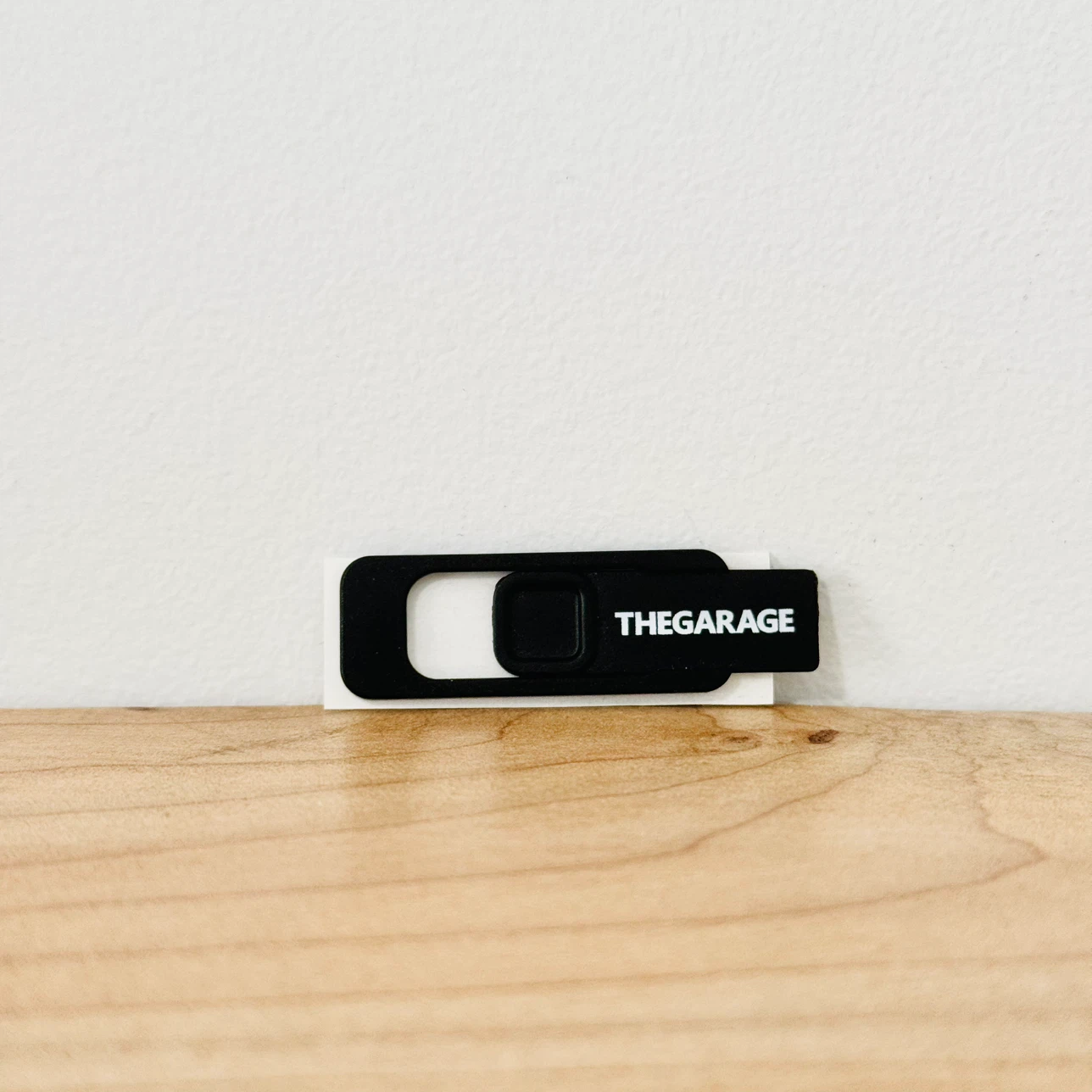 Webcam Privacy Slider - 🏈 - photo 2