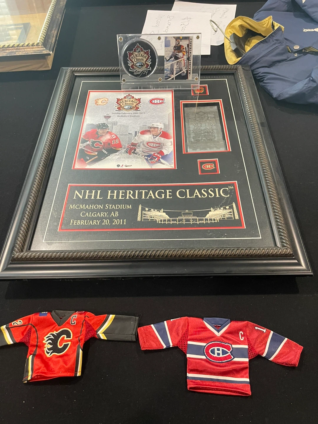 2011 NHL Heritage Classic Memorabilia Set