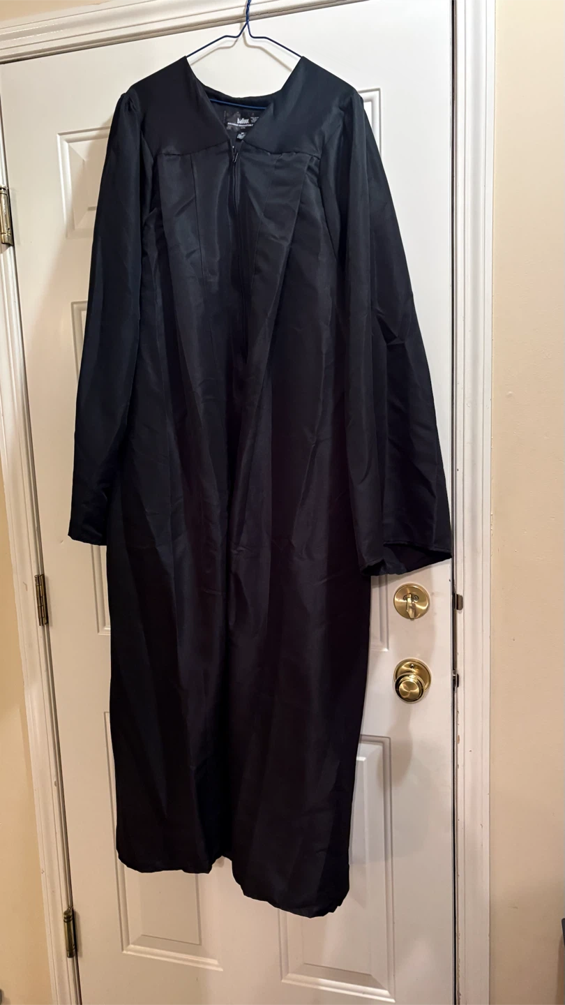 🏈 Balfour Black Graduation Gown - photo 4