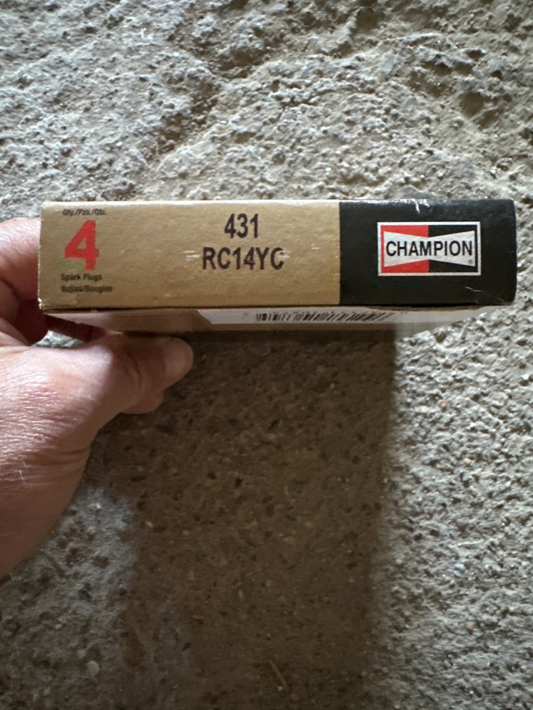 Champion Copper Plus RC14YC Spark Plugs - 4 Pack - photo 2