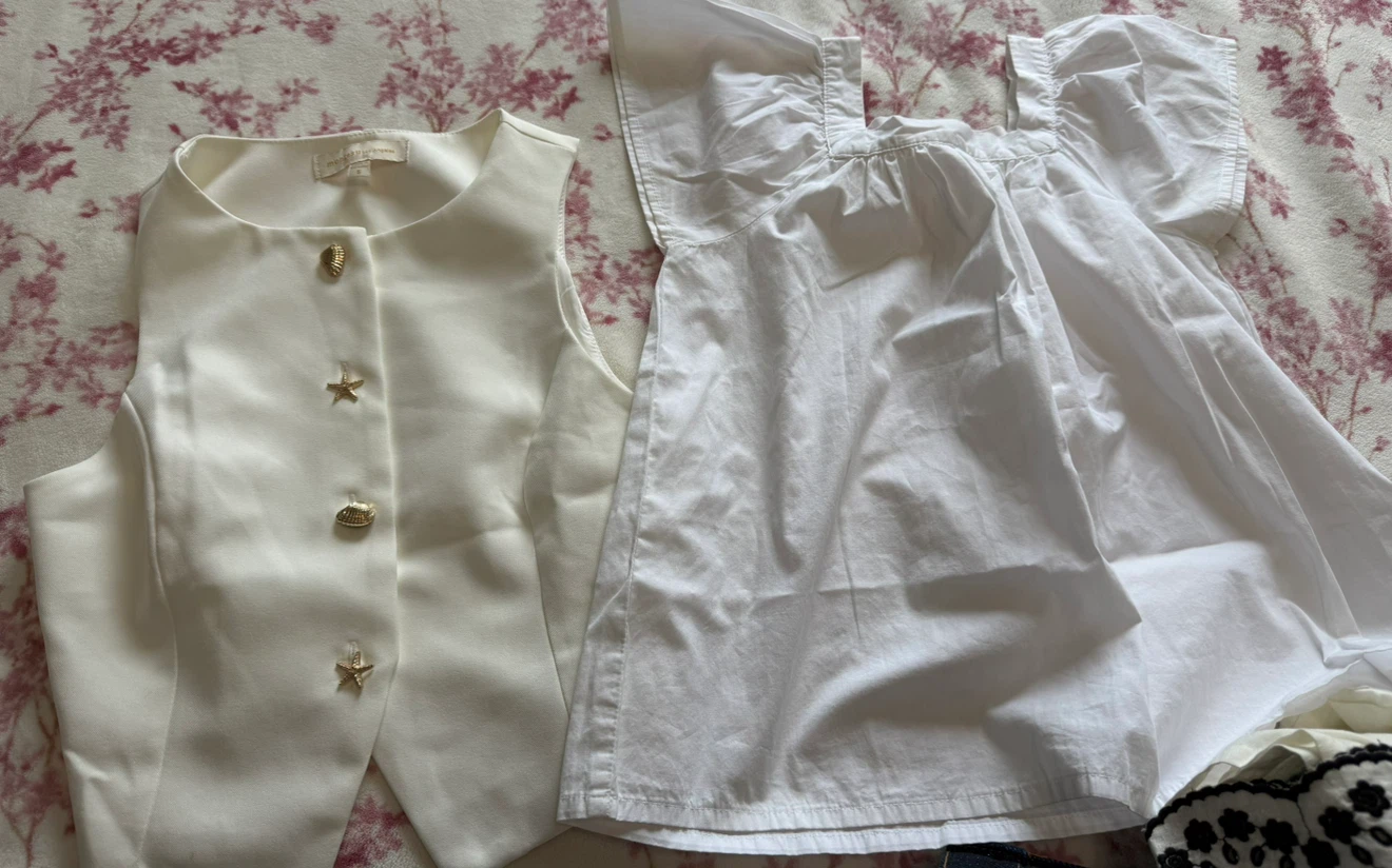 Girls clothing bundle size 12-14  🏈 - photo 5