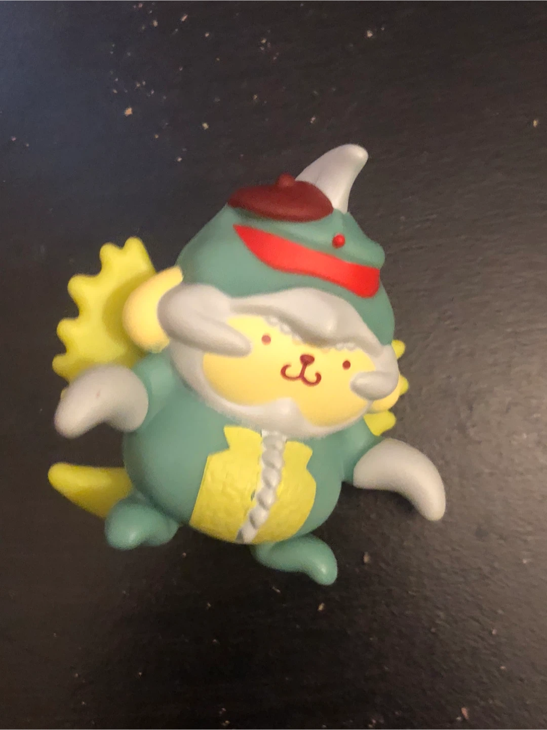 McDonalds Pompompurin Gigan Figure🏈