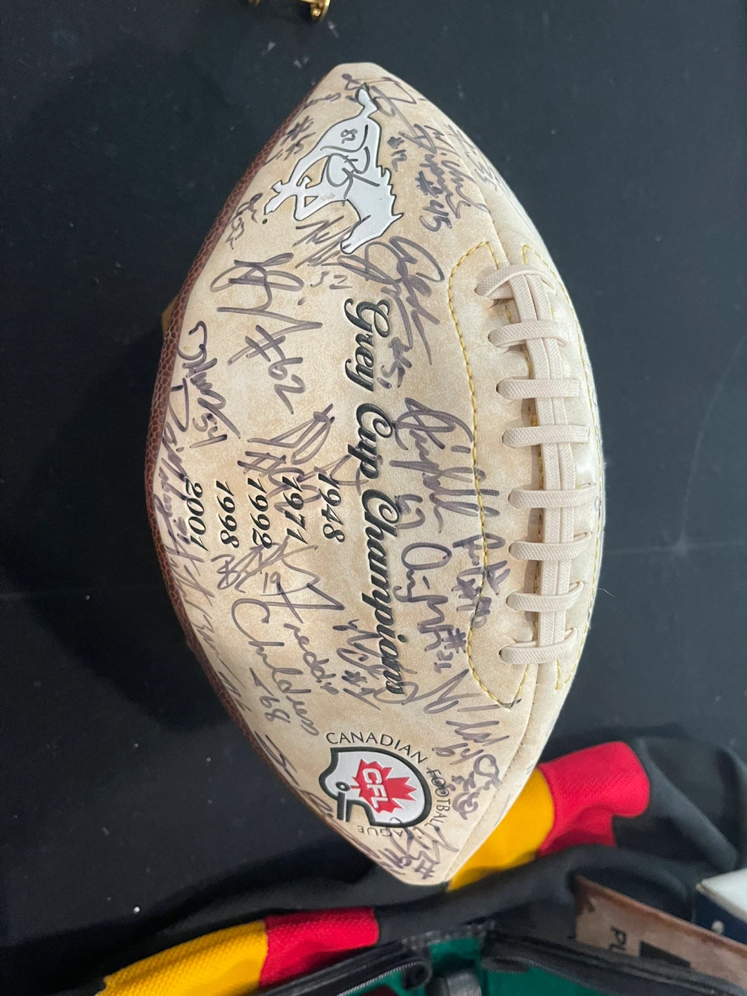 Calgary Stampeders 2001 Grey Cup Champions Autographed Ball - photo 2