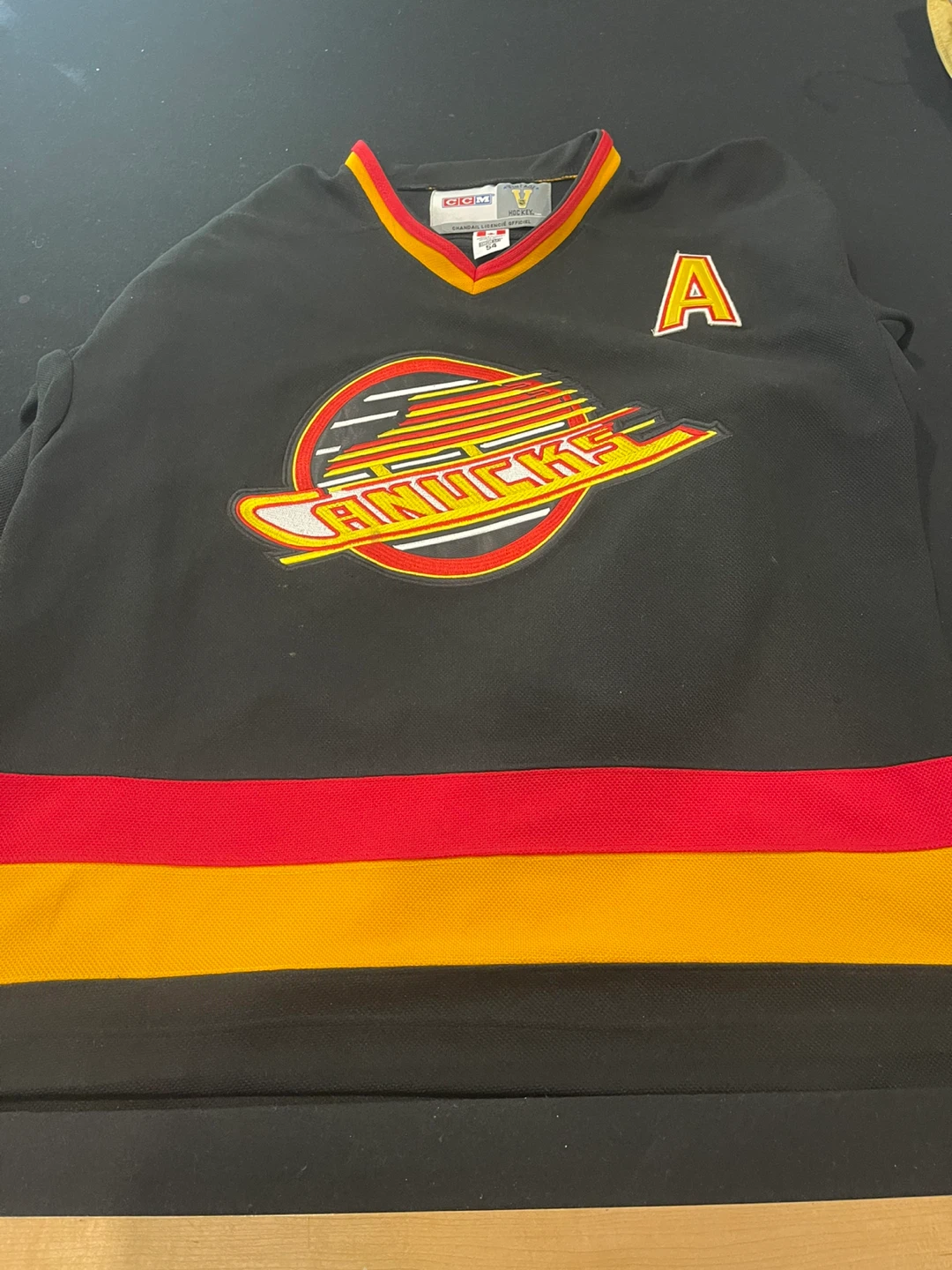 CCM Vancouver Canucks Bure 10 Jersey - photo 2