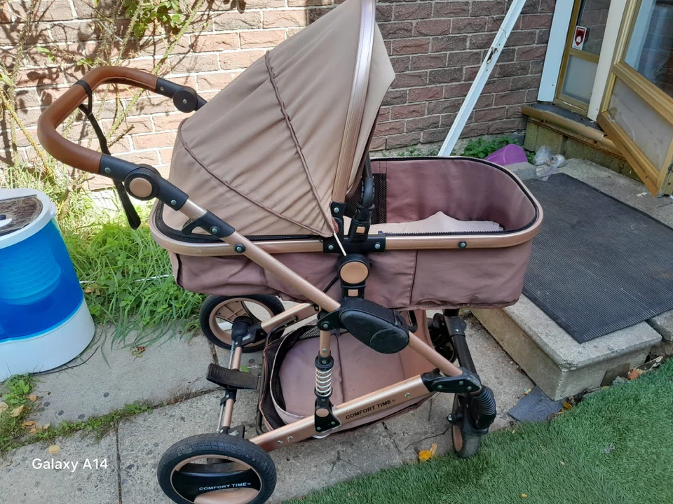 Beautiful sturdy Comfort Time Stroller - photo 2