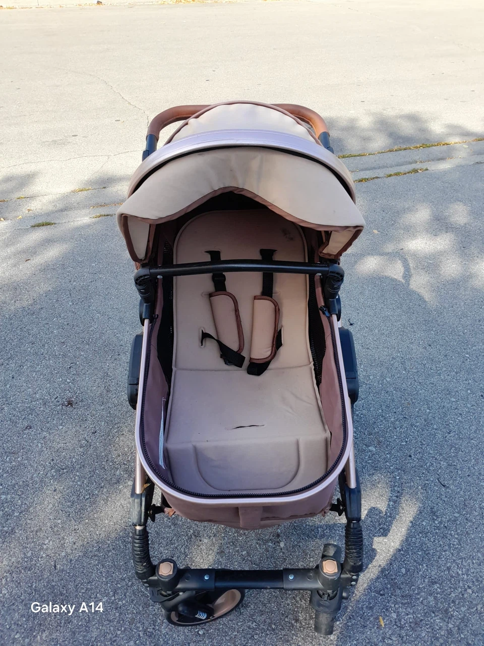 Beautiful sturdy Comfort Time Stroller - photo 3