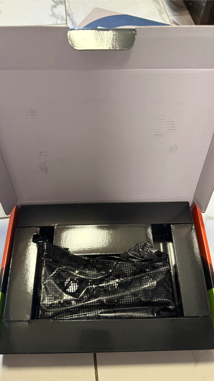 Gigabyte GeForce RTX 5060 OC Low Profile 8G - photo 2