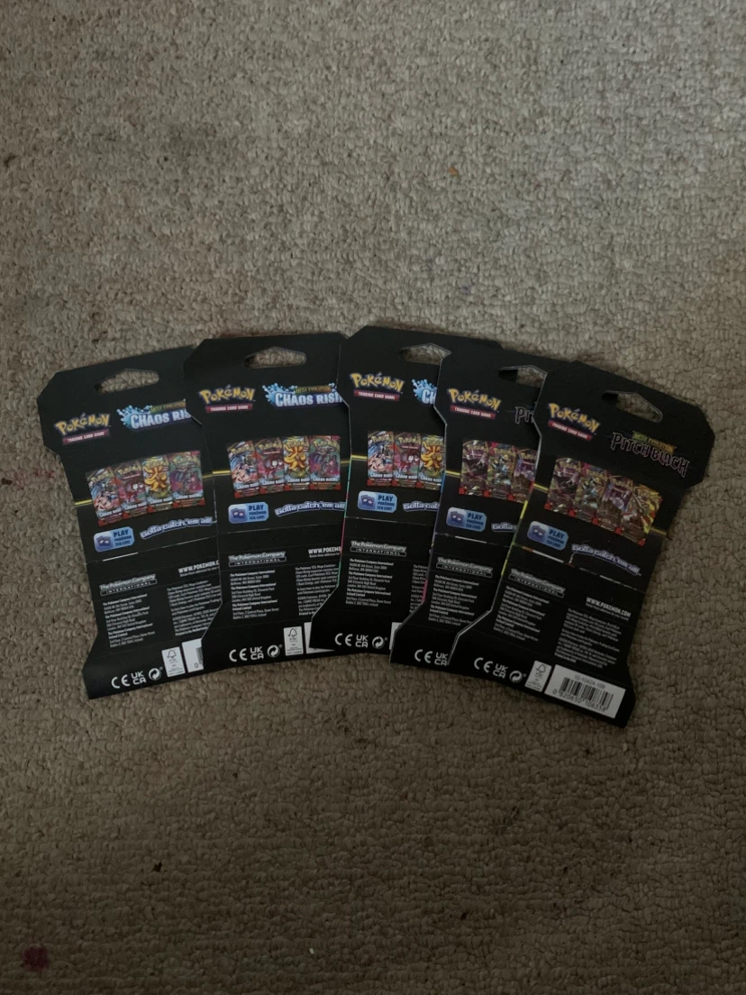 5 Pokémon TCG Chaos Rising and Pitch Black Sleeved Packs - photo 2