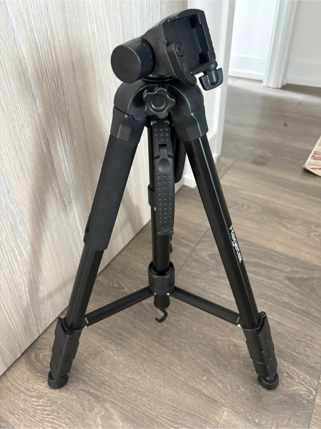 Regetek Camera Tripod - photo 3