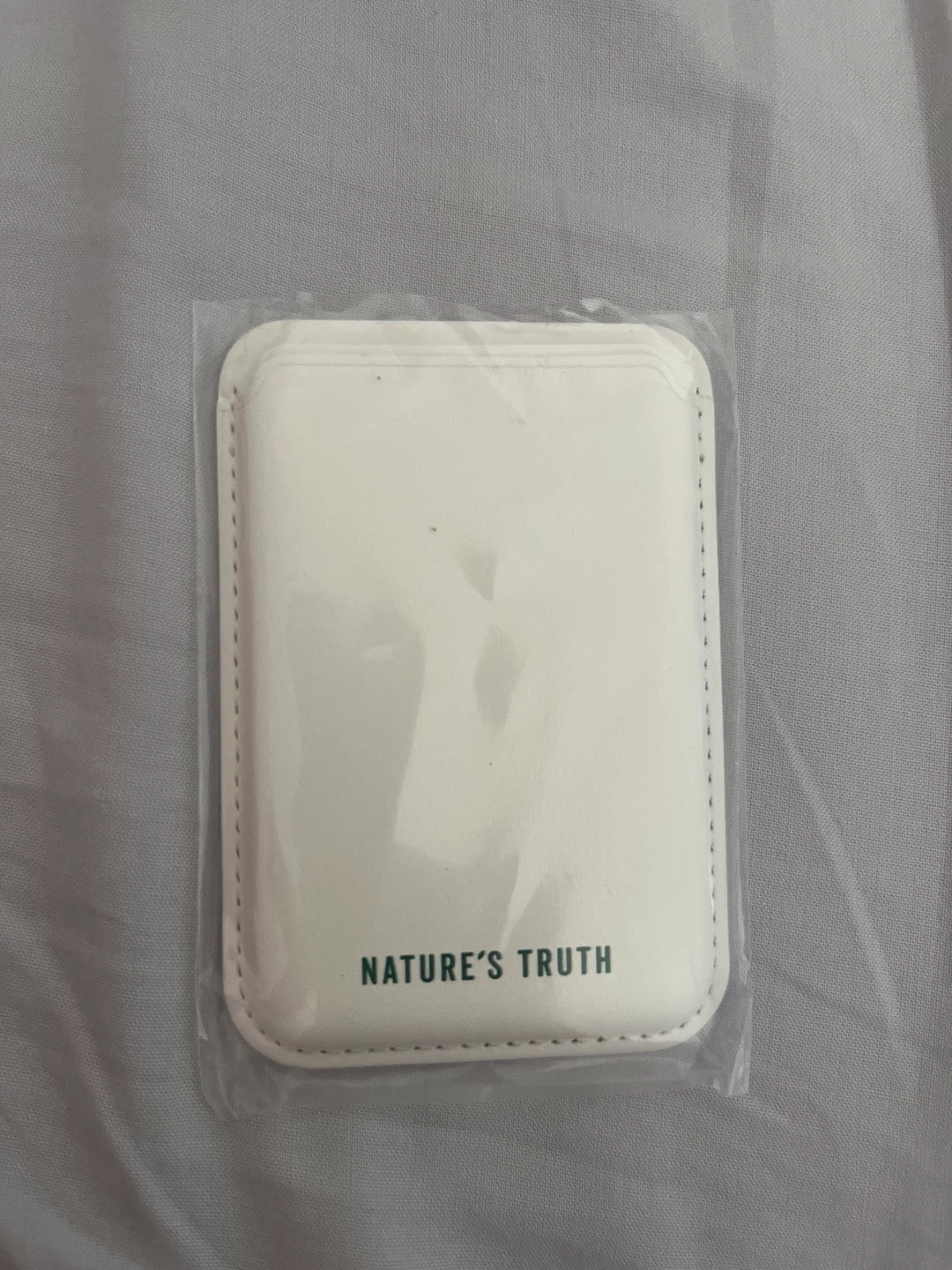 🏈Nature's Truth White Magnetic Card Holder
