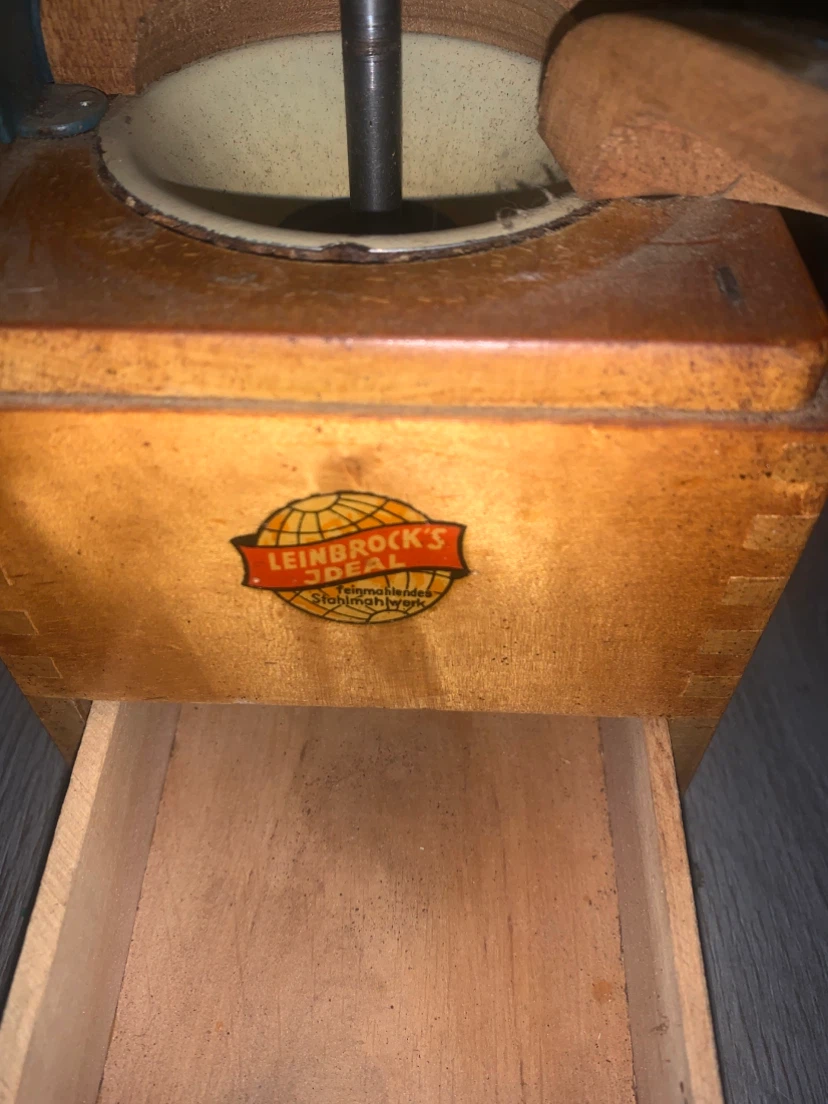 Vintage Leinbrock's Ideal Coffee Grinder - photo 4