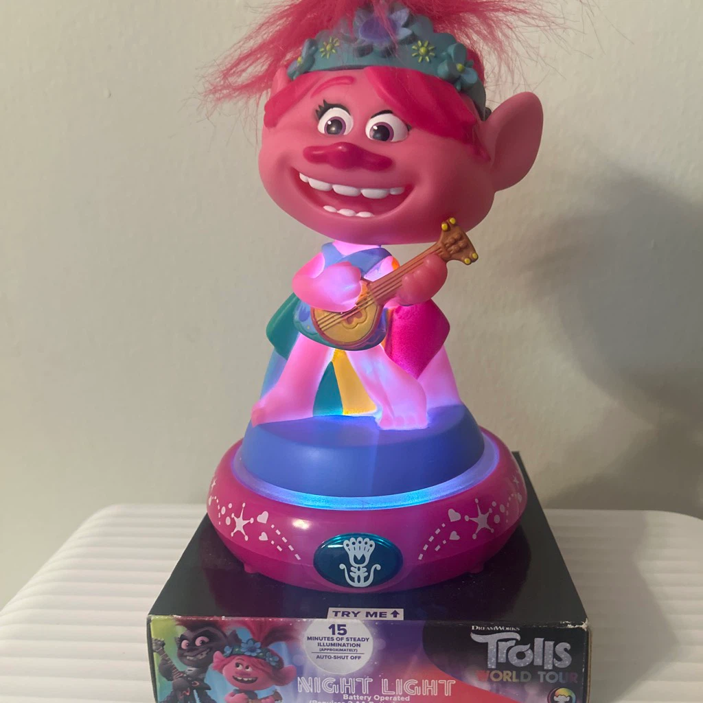 DreamWorks Trolls World Tour Poppy 🏈 Night Light