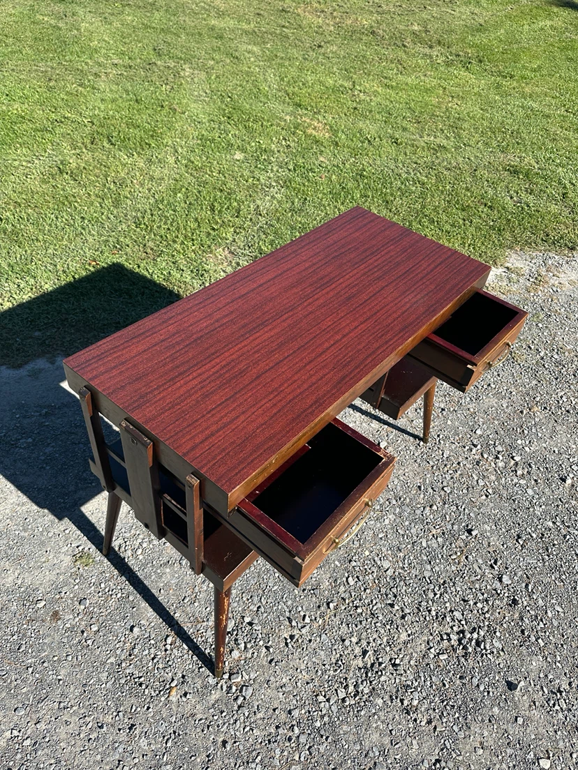 Vintage MCM Walnut Desk (CAN DELIVER) - photo 5