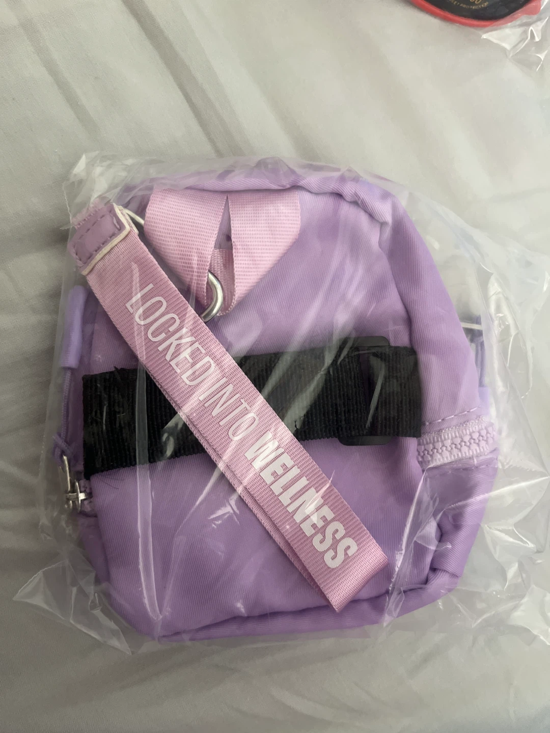 🏈Vitafusion Mini Backpack Pouch - photo 2