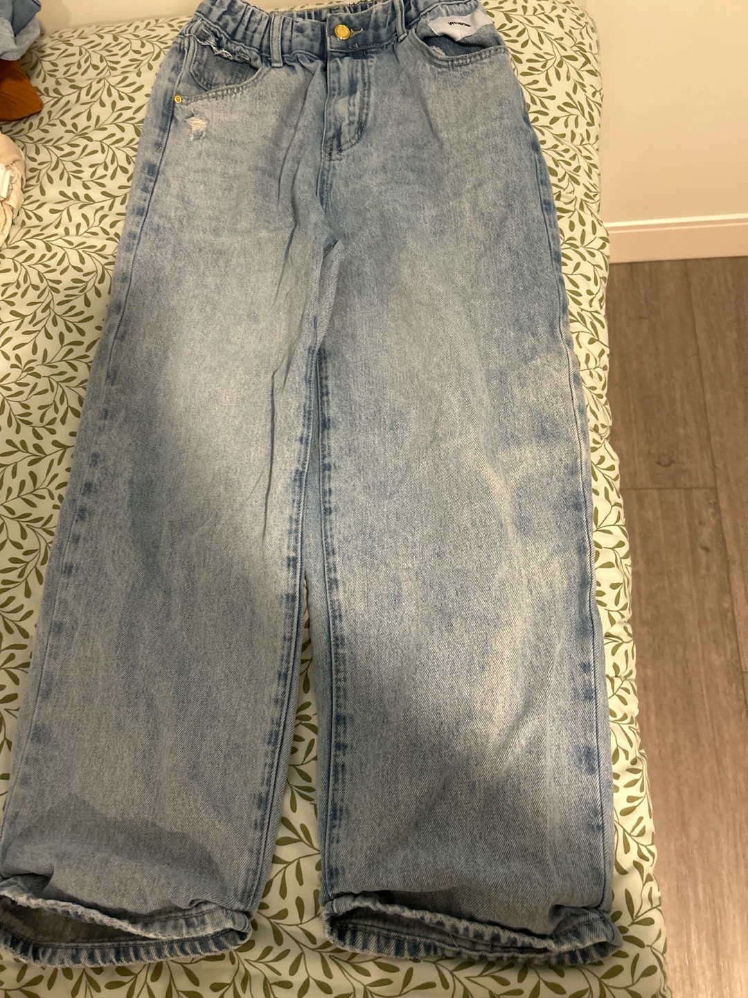 Cute Light Wash Baggy Jeans (elasticated waistband)