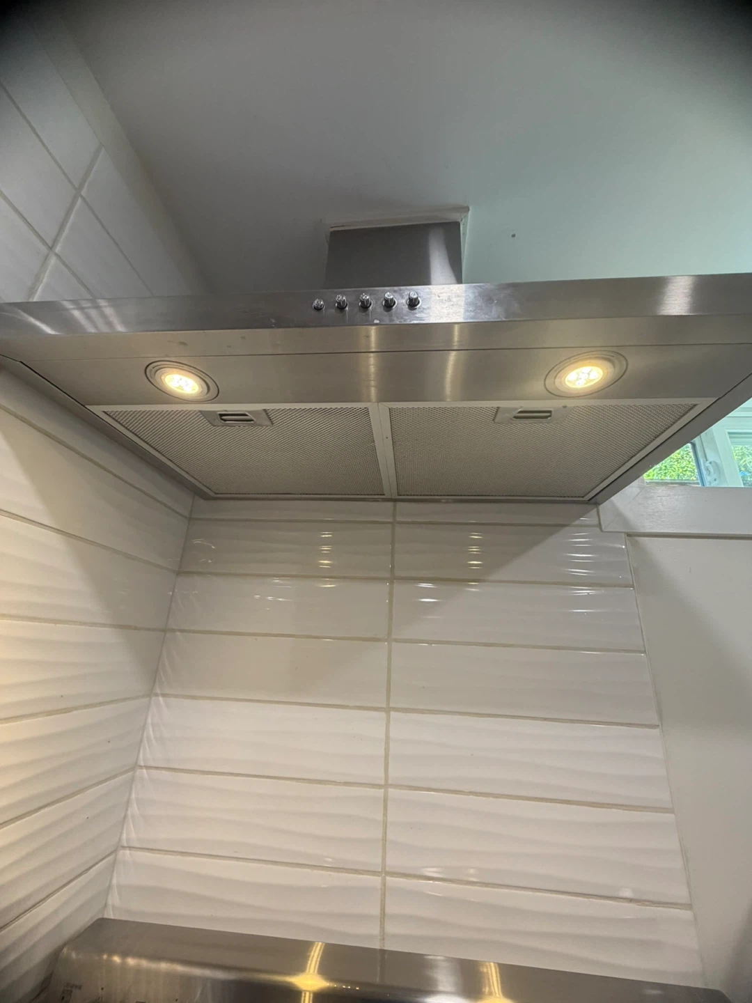 Stainless Steel Kitchen Range Hood - photo 2